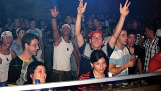 DJ Mag Top100 Clubs | Poll Clubs 2008: La Cova Forest Club