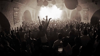 DJ Mag Top100 Clubs | Poll Clubs 2015: REVELIN